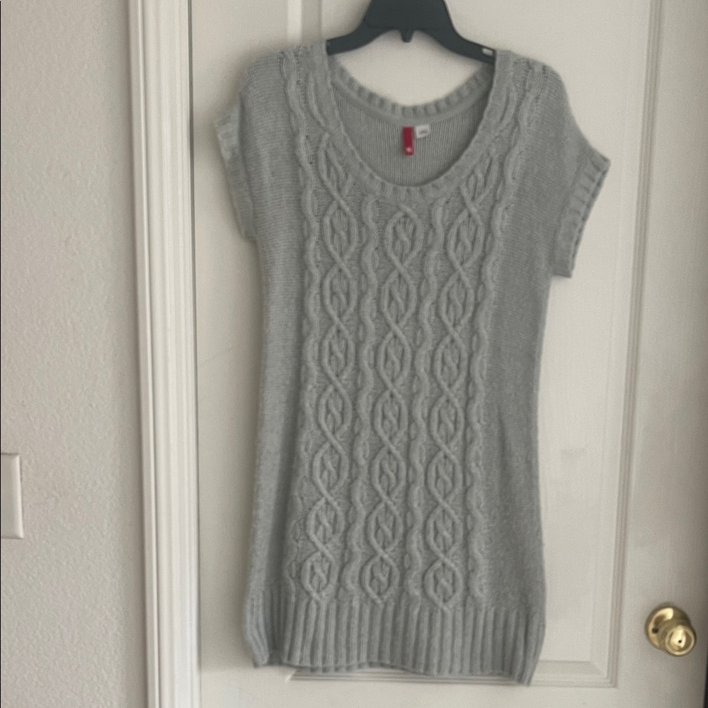 Chic Light Gray Cable Knit Sweater